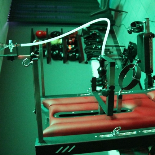 The Rubber Studio of Goddess Cheyenne - Foto 8 von 12